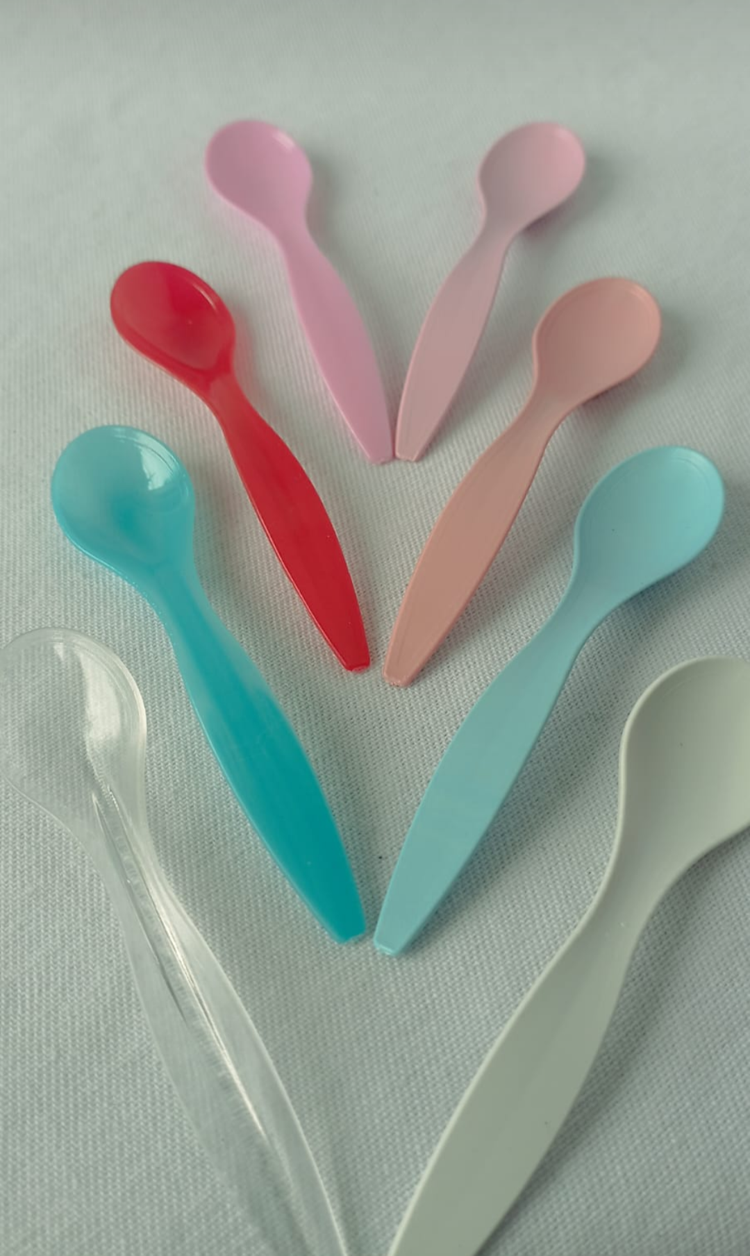 cuchara europea cristal y pastel